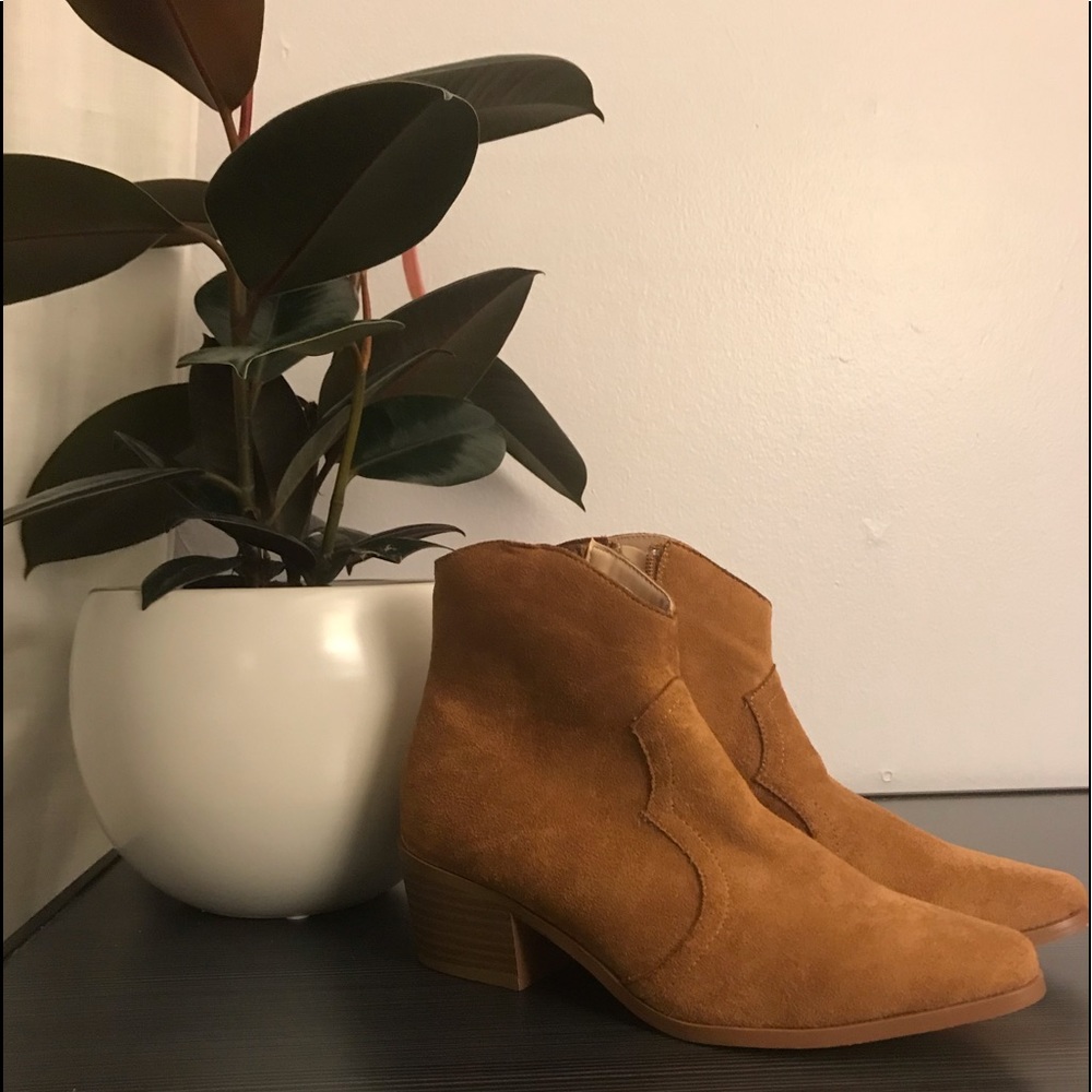 BooHoo Brown Suede Booties